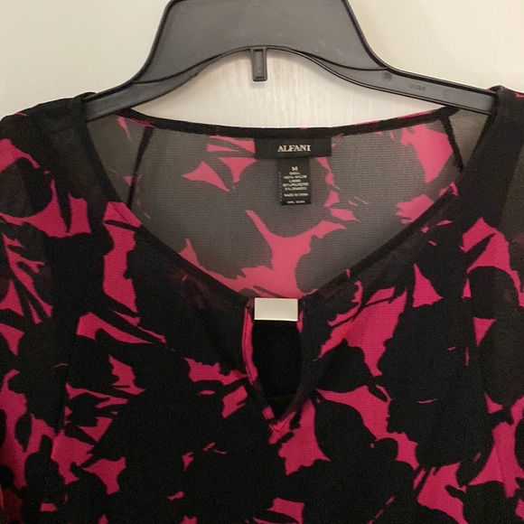 Alfani Women’s Theee-fourths Sleeves Front Hardware Printed Tops - Picture 2 of 5